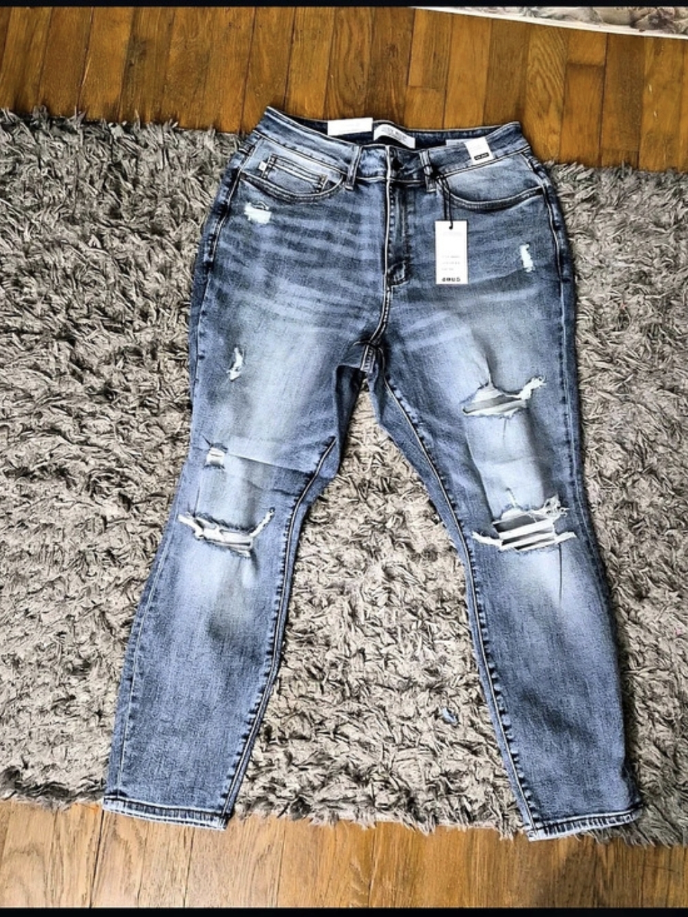Judy Blue Mid Rise Distressed Skinny Jeans in Grey Wash Distressed Blue Jeans